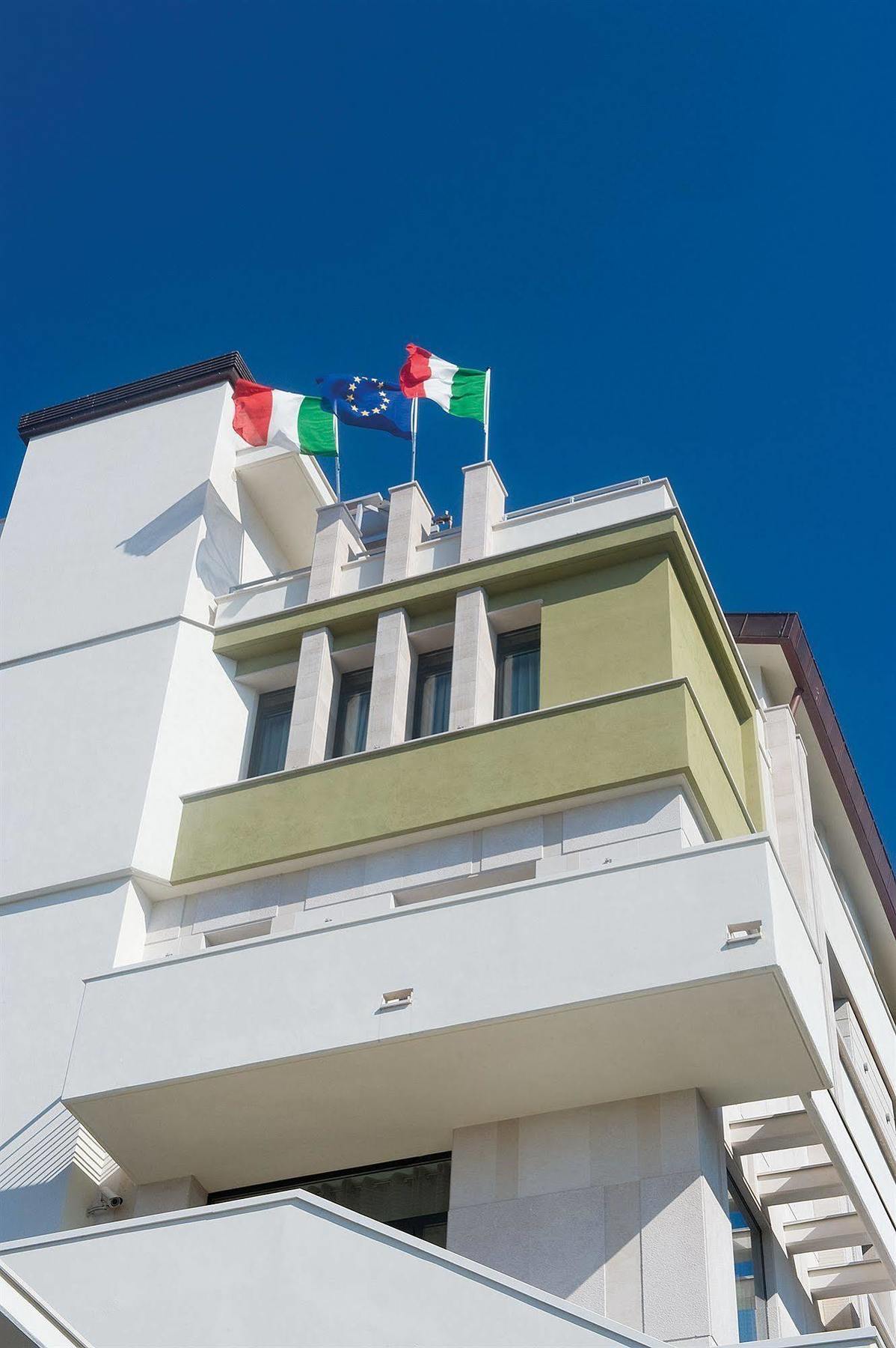 Hotel Vittoria San Giovanni Rotondo Exterior photo