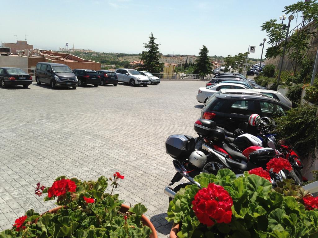 Hotel Vittoria San Giovanni Rotondo Exterior photo