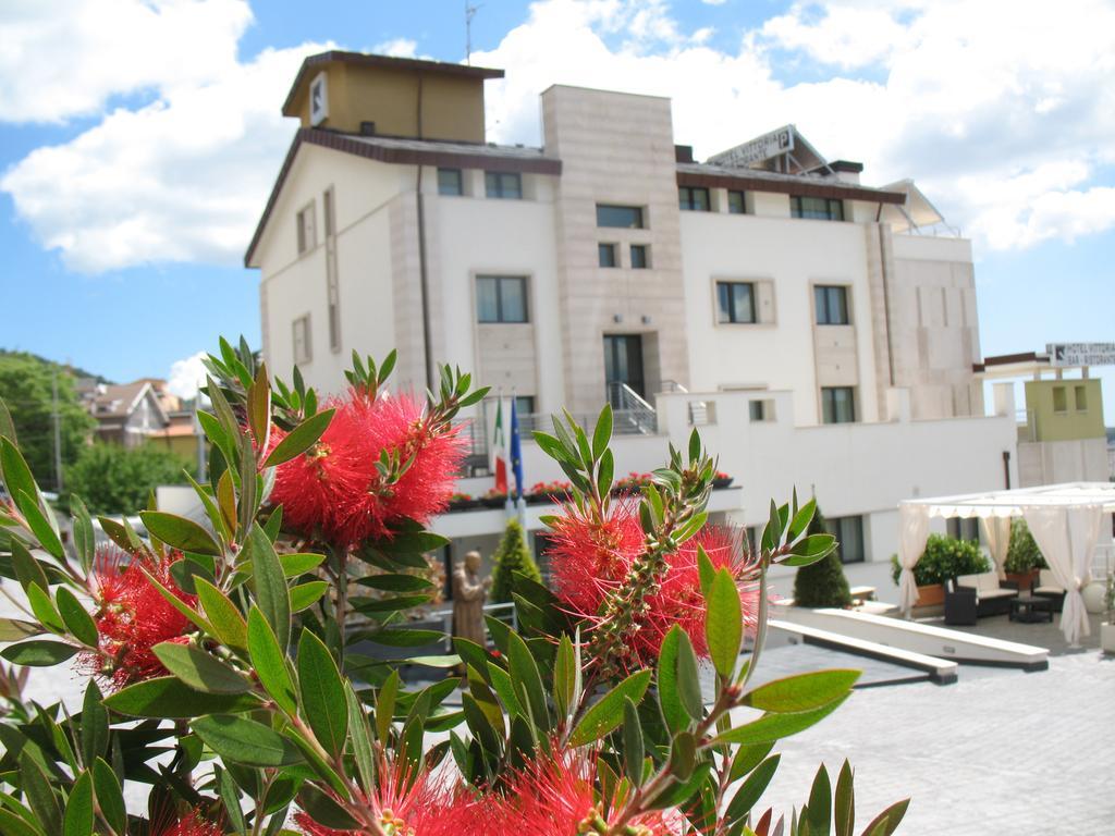Hotel Vittoria San Giovanni Rotondo Exterior photo