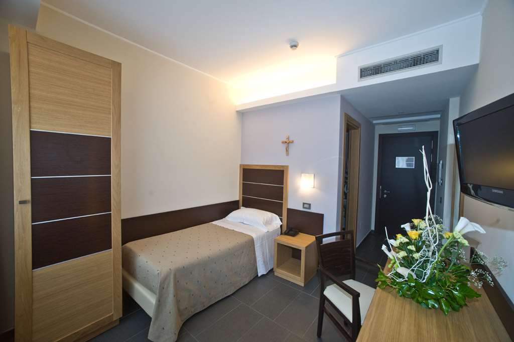 Hotel Vittoria San Giovanni Rotondo Room photo