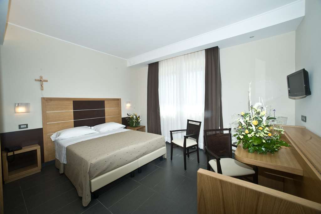 Hotel Vittoria San Giovanni Rotondo Room photo